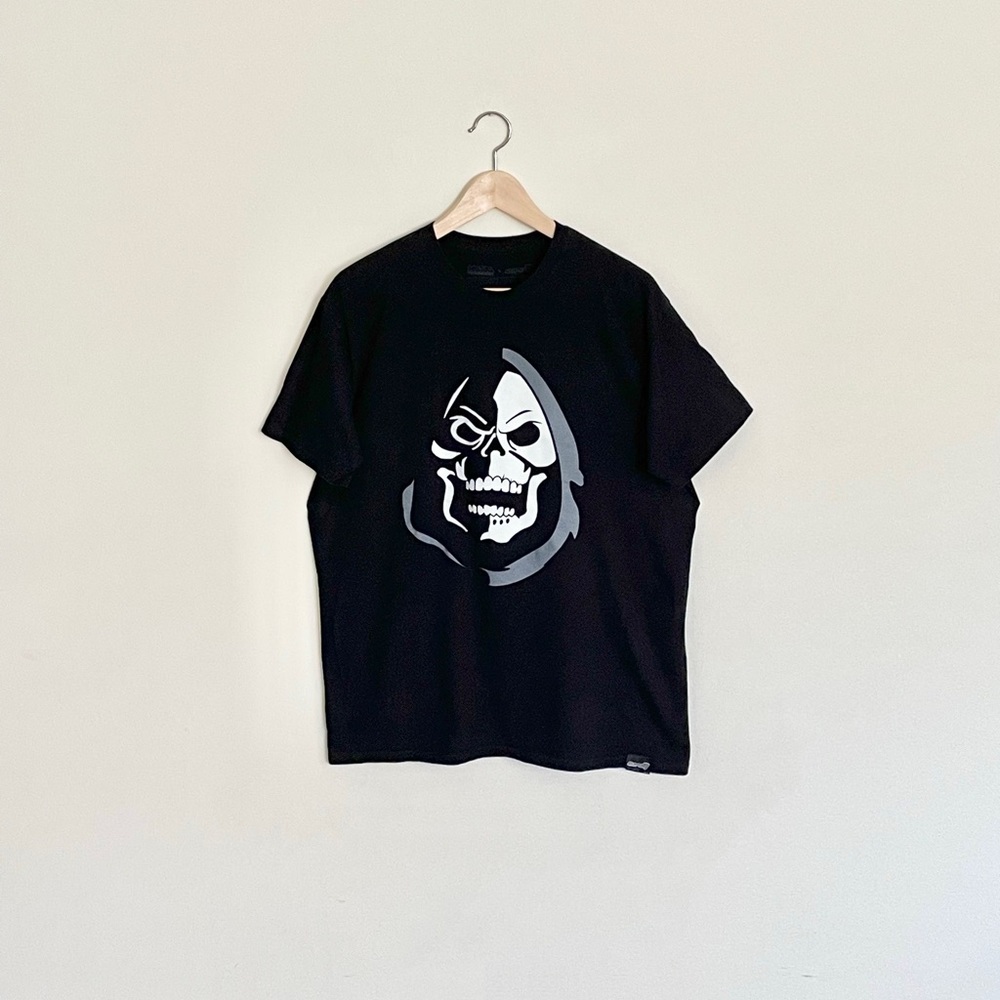 Super7 x Masters of the Universe Skeletor GITD Black T Shirt Adult size Large